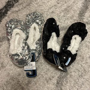 💚2 for $15 💚 Snoozies Slippers